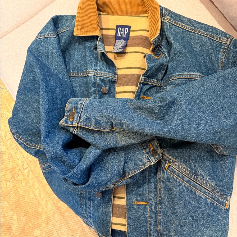 GAP Blue Denim Jacket with Tan Corduroy Collar - Picture 3 of 7